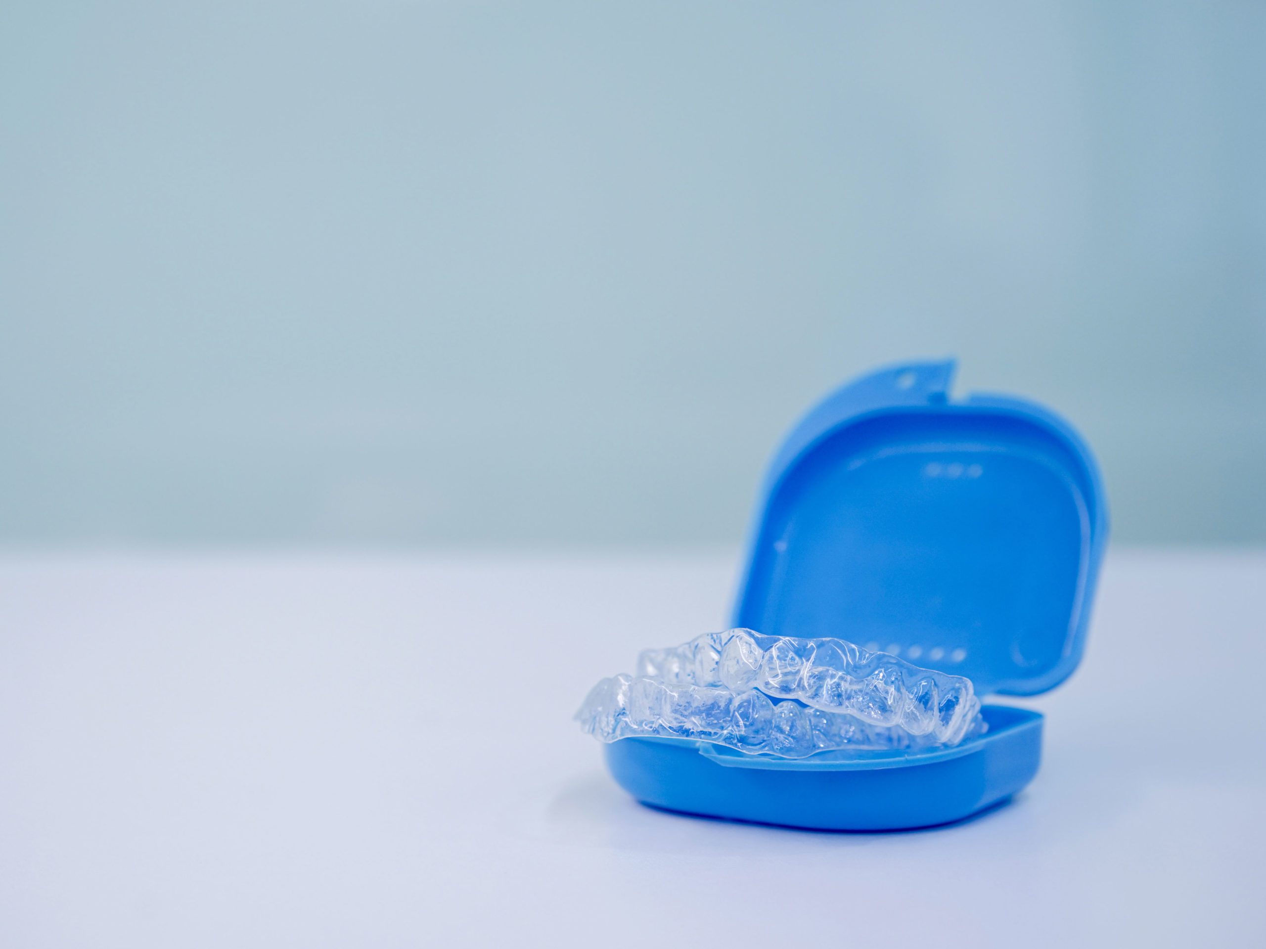 How-Does-Invisalign-Work-Right-Column