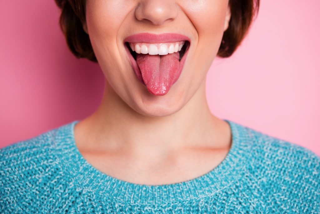 Should I Brush My Tongue Health Benefits Of Cleaning Your Tongue